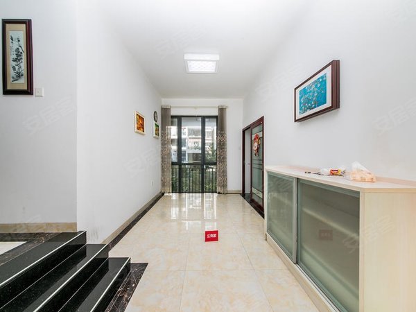 龙华民治圣莫丽斯圣莫丽斯新房源,降价5000,别墅级别小区,诚心出售