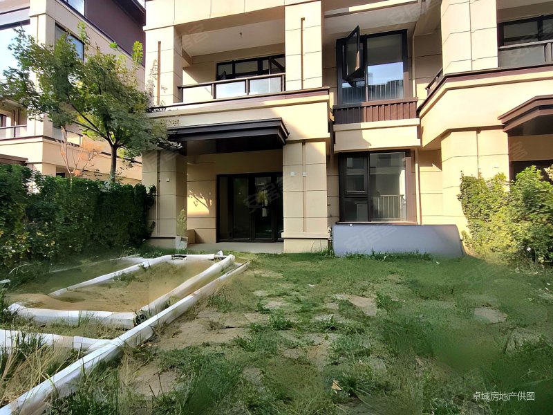 一楼带院唐冶现房别墅双地铁单价合适手慢无即住