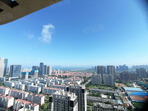 青岛黄岛隐珠红星天铂红星天铂 136平套三双卫 精装修 1800可办公 可