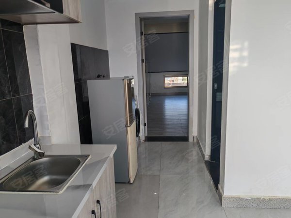 金华东阳横店华夏大道216号小区华夏大道216号小区 1室1厅1卫 精装修 电梯房 有阳台出租房源真实图片