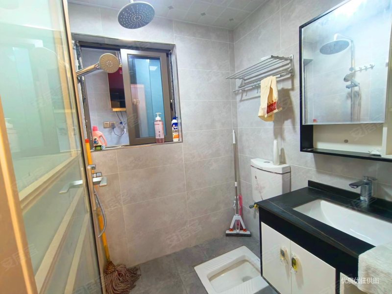 次新小区无非税精装修中间楼层视野开阔,长安锦尚城二