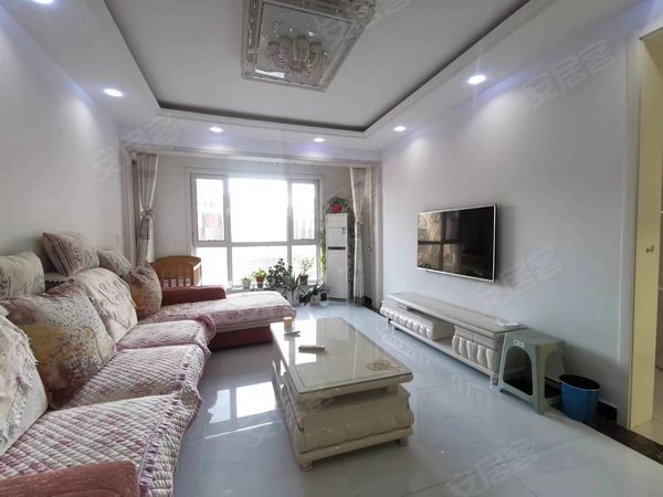 赤峰红山万达广场万达华城b区万达华城b区 精装两居室 家具家电齐全