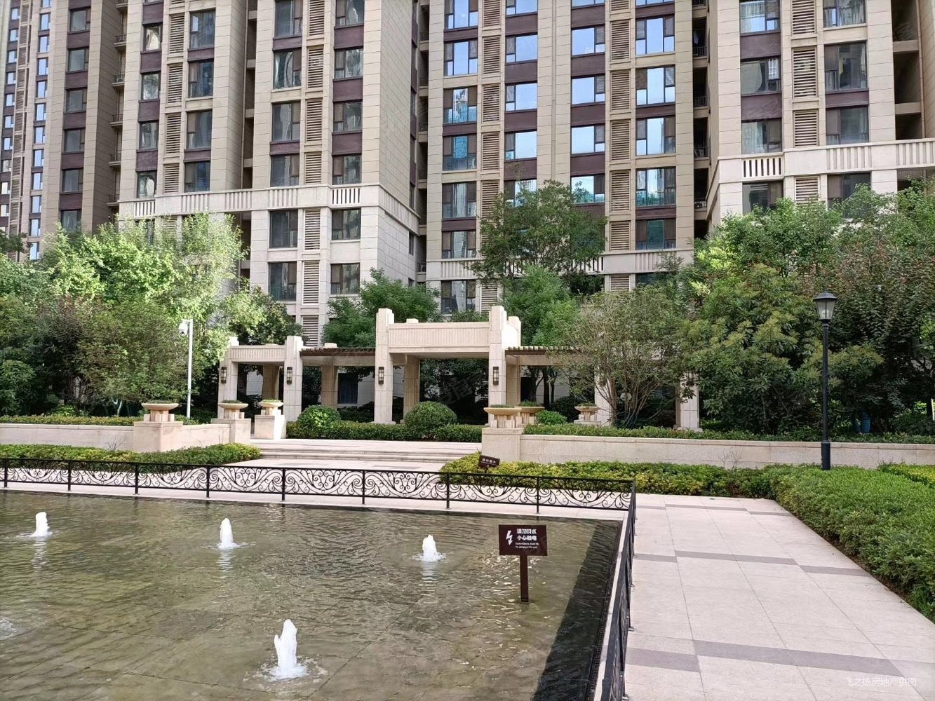 诚心出售 地暖 南北通透大三房 随时看房,华瑞紫韵城丽园二手房,130万