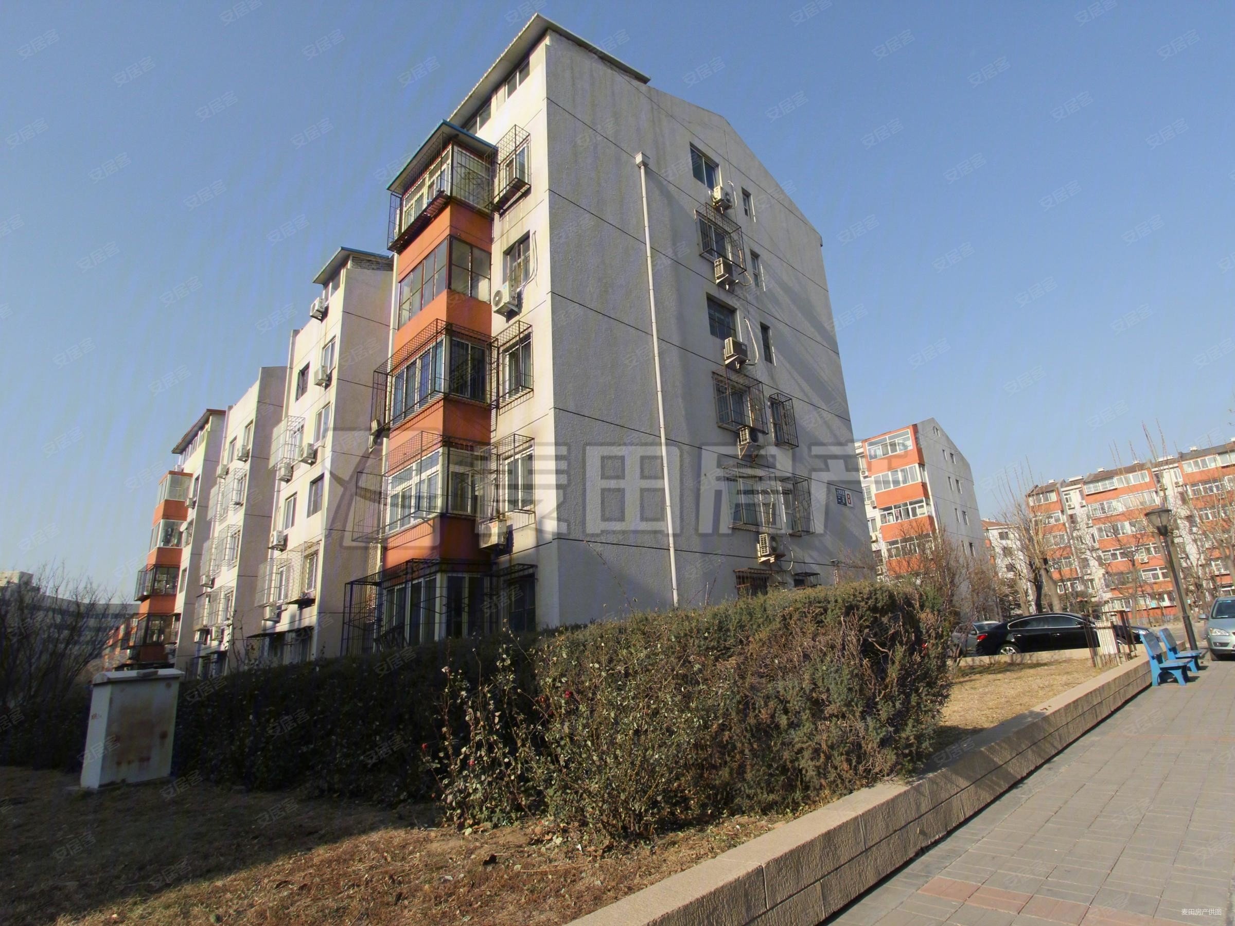 上地东里4室2厅2卫161㎡东西1520万