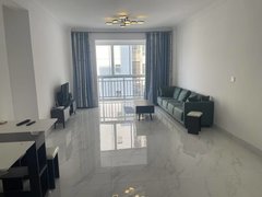 梧州长洲玫瑰湖林语苑小区 海骏达旁 电梯 大两房 拎包入住出租房源真实图片