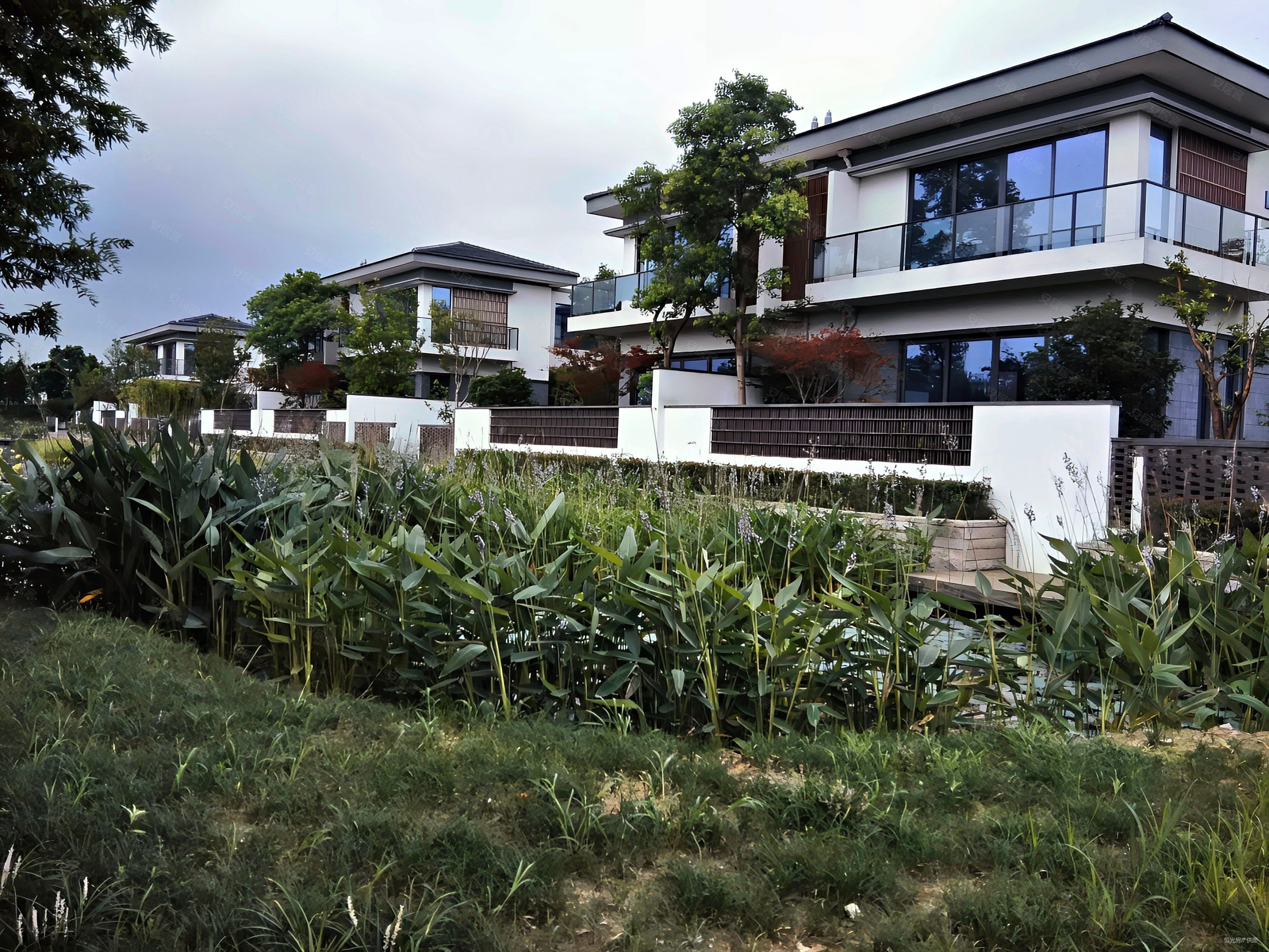 水月周庄下叠别墅品质装修四房设计带院子50平阳光充足