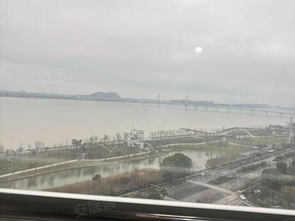 海宁长安镇农发区绿城华景川之江明月大学城北 江景房 朝南一室大主卧出租出租房源真实图片