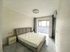 唐山路南路南紧邻南湖，精装，家电齐全，拎包入住，可月付出租房源真实图片