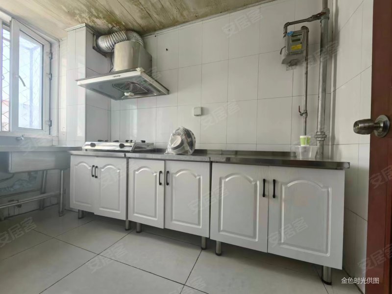 佳和宜园 低密度社区 正南朝向 商品房 满五   集中供暖