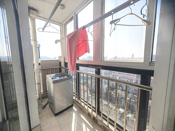 青岛市南宁夏路彩虹大厦中央商务区,大套二,家电家具齐全,看房方便,彩虹大厦出租房源真实图片