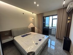 周口川汇东新区实拍,周师对面,精装一室,家私齐全,拎包入住,随时看房,急租出租房源真实图片