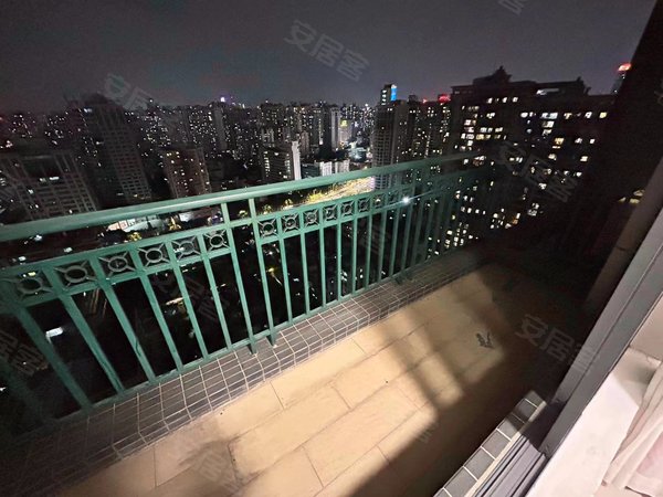公寓,林和租房,诚意急租 嘉尚国际高层精装两房 双阳台 民用水电 广州