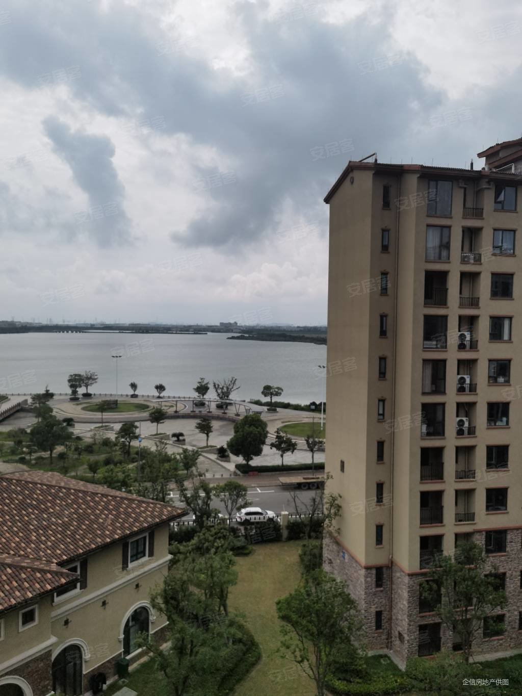 龙山九里晴川湖景洋房77平78万