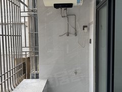 汕尾汕尾城区凤山吉祥大夏附近采光极好 有阳台 电梯出租房源真实图片
