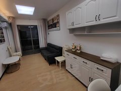 大亚湾大亚湾龙光德州城临深好房一室一厅一厨一卫拎包入住出租房源真实图片