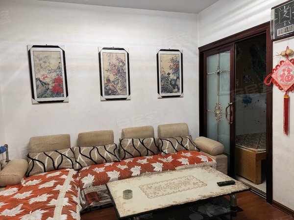 济宁任城南池公园南池怡景园怡景园 冰箱 热水器,家具家电齐全,干净