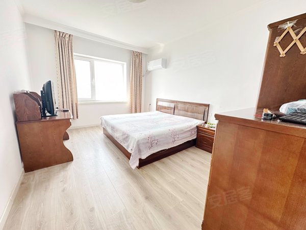 沈阳和平三好街绣水花园首租 绣水花园 精装两室 一线河景 南京十 辽