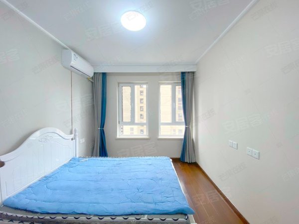 沈阳大东东中街万科壹号公馆实房 中睿壹号公馆 精装一室 供暖好 家电