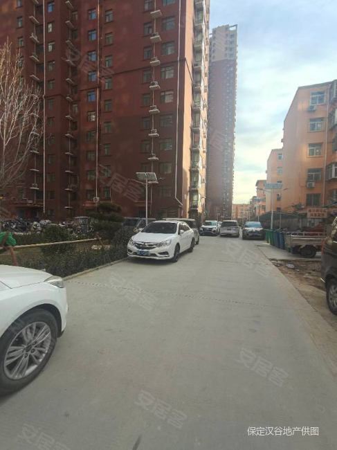 青竹园3室2厅2卫110㎡南北59万