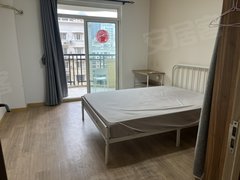 武汉江岸后湖6号线汉口花园单间阳台出租 精装修南北朝向 家具齐全押一付一出租房源真实图片