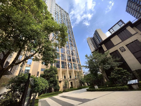 南宁良庆良庆周边龙光玖珑郡(商住楼)龙光玖珑郡(商住楼) 1室1厅1卫