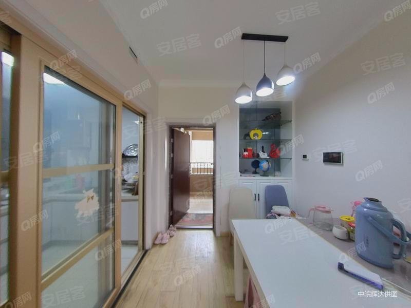 华地森林湖 次新小区 精装三房 交通便捷