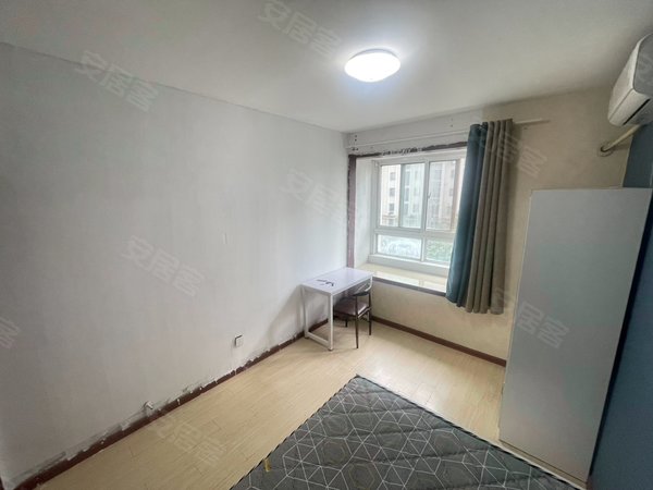 徐州鼓楼九龙湖风尚自由城鼓楼广场 市中心 纯女生 朝南 押一付一 风尚自由城出租房源真实图片