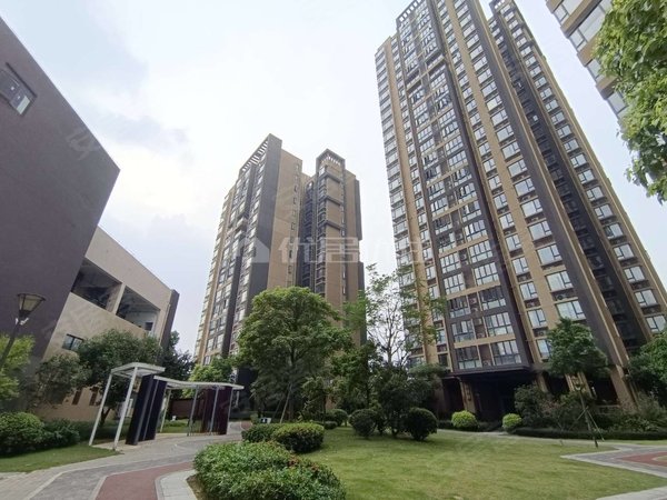 东莞虎门龙眼冠科泊樾湾冠科泊樾湾精装三房带家私家电出租 中楼层