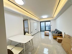 佛山顺德北滘云悦江山西园三房两卫，中高层采光通透，全新出租，拎包入住出租房源真实图片