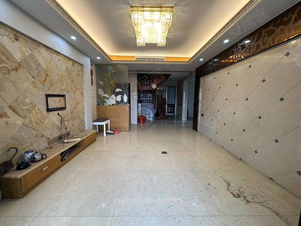【多图】皇家滨城,中骏世界城租房,皇家滨城复式190平四房两厅岀租2000看江大阳台看房方便,南安市区租房-南安58安居客
