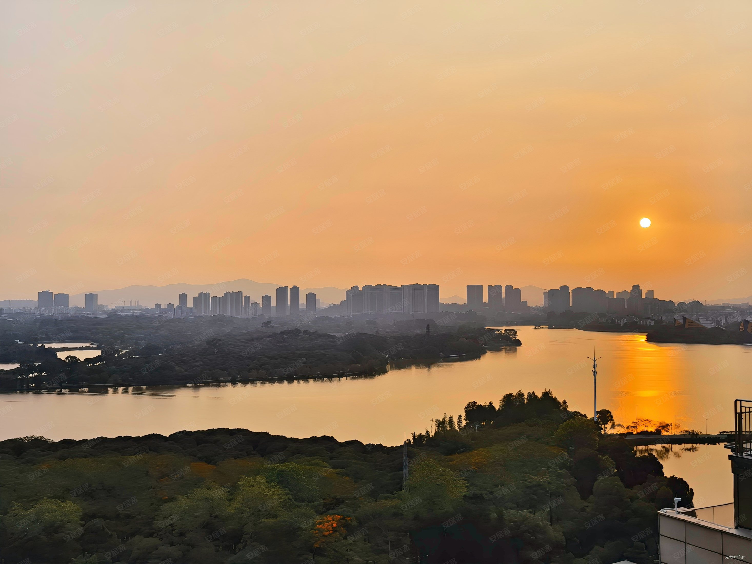 入住松湖烟雨景区房享受天然大氧吧175大平层位置安静速度来