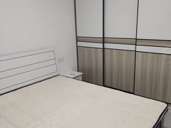 龙口西城区北马大街海岸华府电梯楼精装修带家具家电拎包入住两个空调可以短租出租房源真实图片