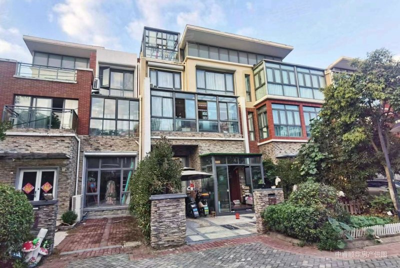 南京房产网>南京二手房>江宁二手房>九龙湖二手房>颐和南园(别墅)>