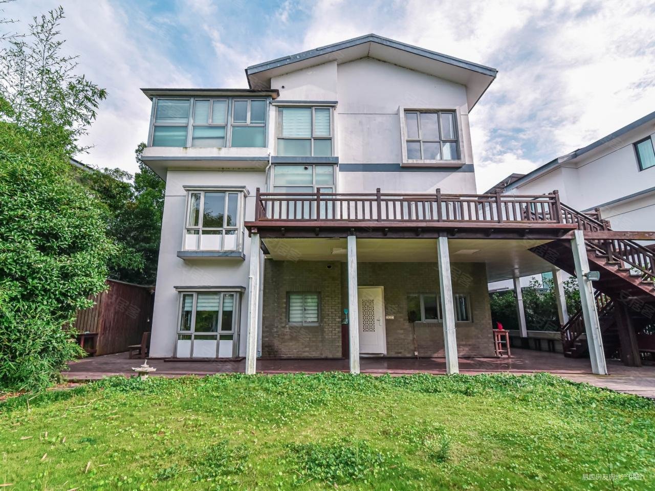 金水湾(别墅)5室2厅1卫351.68㎡南5000万