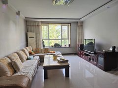 巴彦淖尔市临河临河城区地税小区,家具家电齐全拎包入住,大三居出租房源真实图片