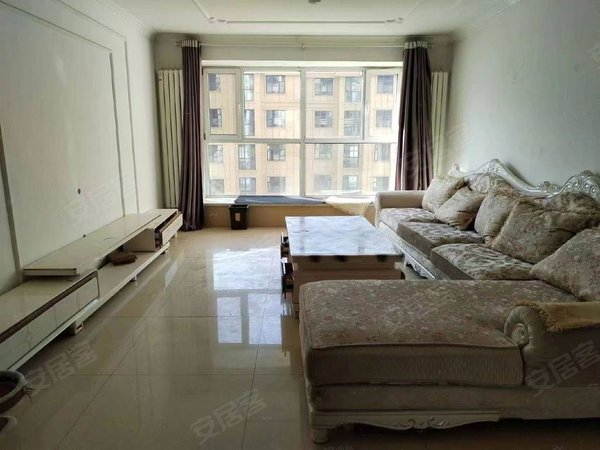 西宁城北柴达木路九号公馆城北区萨尔斯堡旁九号公馆大三居随时看房有