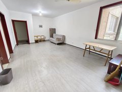 巢湖北门北门片区汤卞山庄南区 2室2厅1卫 能押一付三,拎包入住,钥匙在手出租房源真实图片