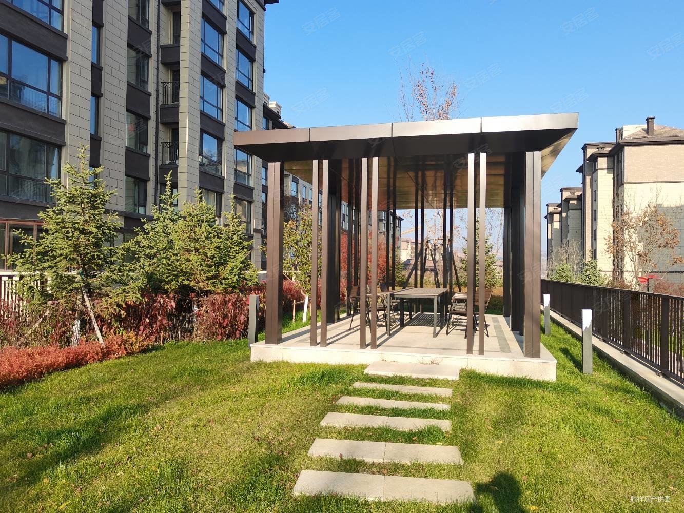 苏州印象御园三期 大三居 电梯洋房57楼 中间户 靠近大门,苏州印象