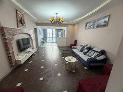 新沂南京路金三角玉融瀚景园三室一卫，精装修，家具家电齐全1300一月出租房源真实图片