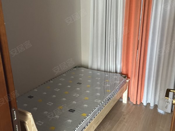 海宁长安镇农发区绿城华景川之江明月绿城之江明月 豪华装修 全屋定制 中央空调出租房源真实图片