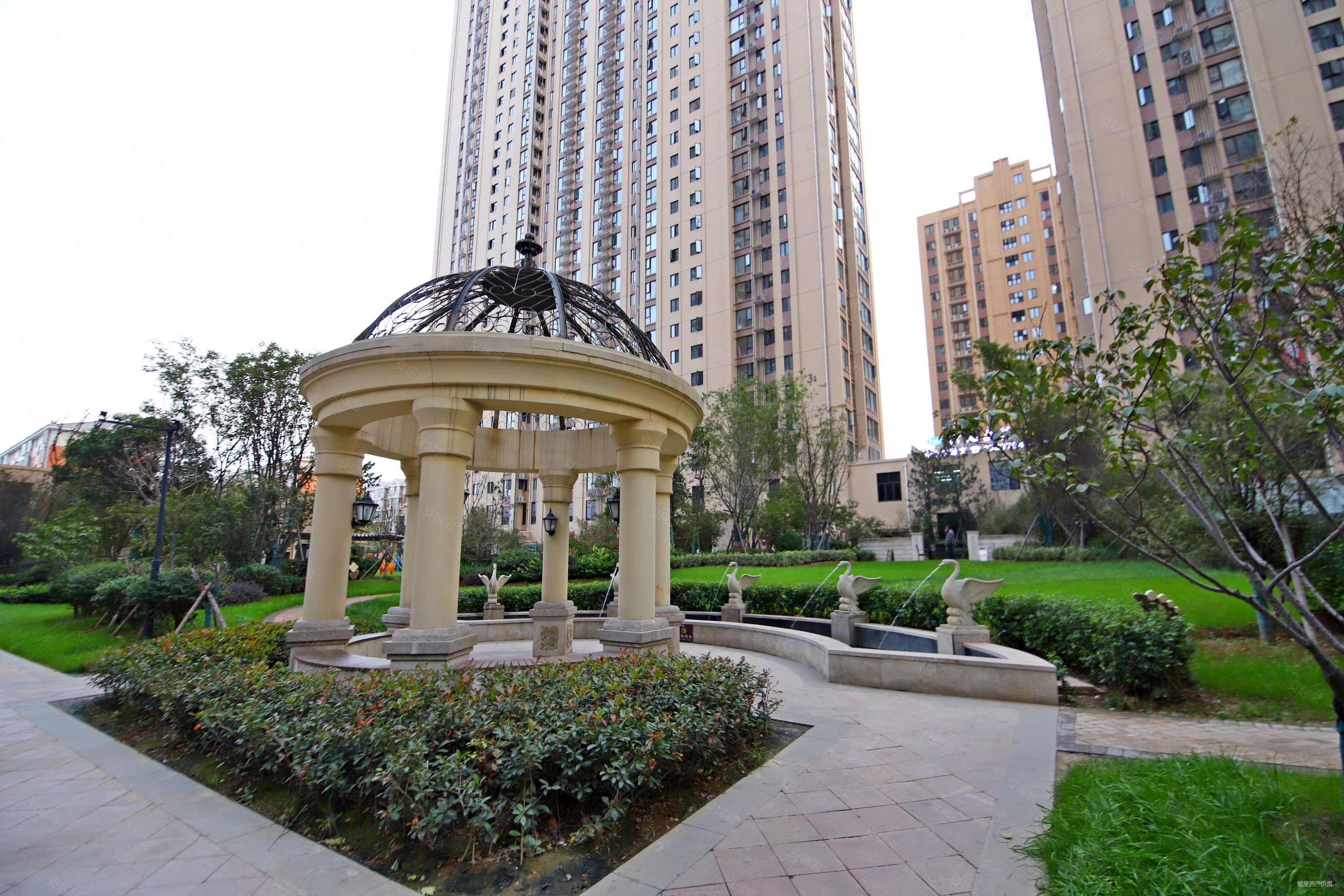 中弘卓越城(二期)3室2厅1卫115.62㎡南112万