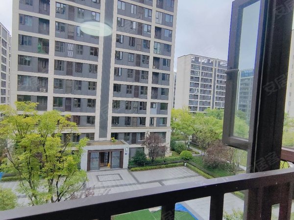 贵阳云岩三桥新城玺樾台可短租押一付一 近金龙星岛国际 数博万达广场