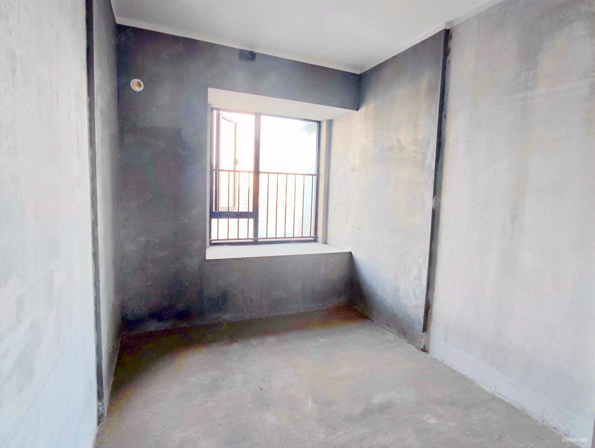 奥园滨江国际3室2厅1卫95.92㎡南105万