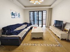 桂林临桂西城大道碧园印象桂林,精装修拎包入住大三房出租房源真实图片