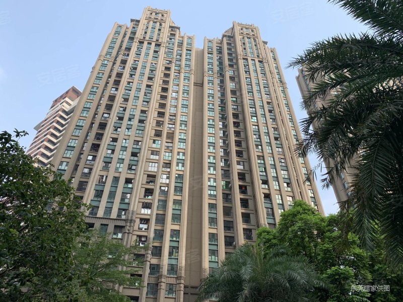 南向采光好 近医院,万达公馆二手房,650万,4室2厅,3卫,196平米-东莞