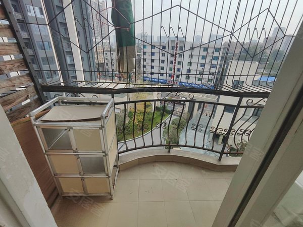 成都天府新区华阳东茂商居短租三个月 华阳 缤纷广场 通济桥 k11直达