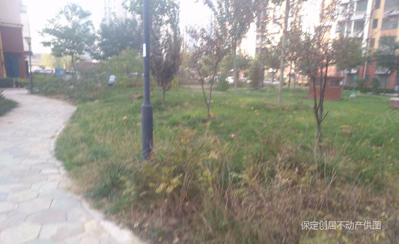 秀兰城市花园3室1厅1卫104.1㎡南73万