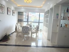 曲靖沾益益源商城西湖公园旁边。次新小区。中间楼层出租房源真实图片