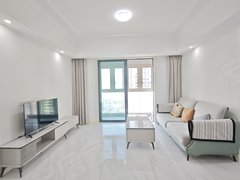 武汉青山建设二路一线江景房 楼下城市奥莱 医院 地铁口 陪读好房精装 价可刀出租房源真实图片