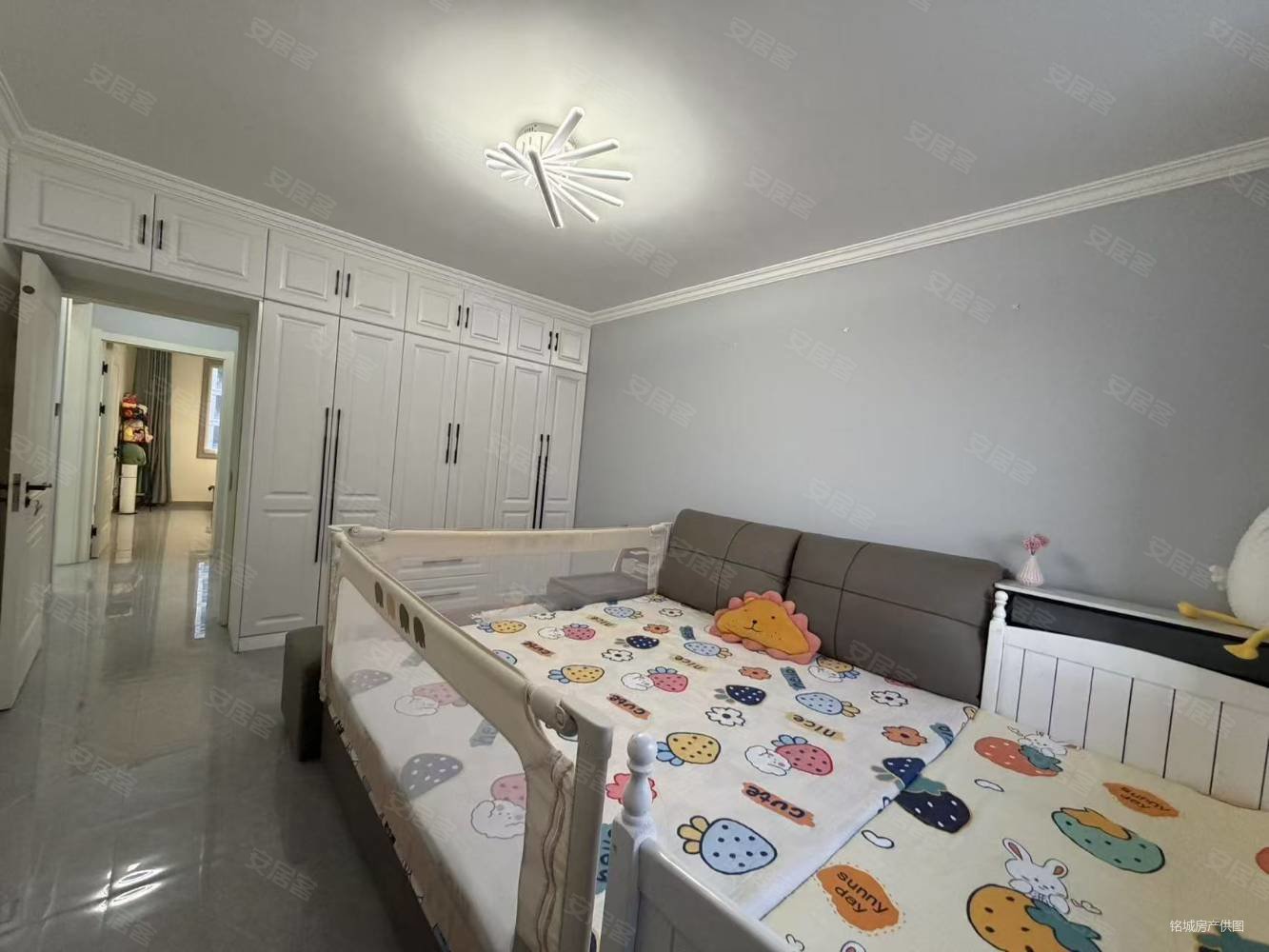 凯宸佳苑(三期)3室2厅1卫122㎡南北65.5万